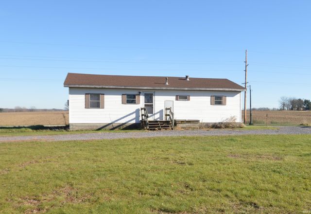 $155,000 | 3631 North Sycamore Road | Polk Township - Marshall County