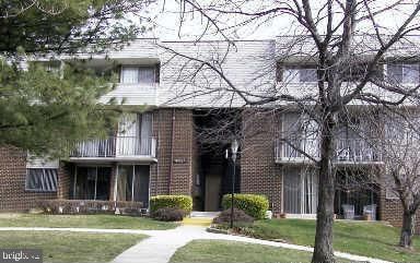 $1,900 | 10224 Prince Place, Unit 106 | Pines One