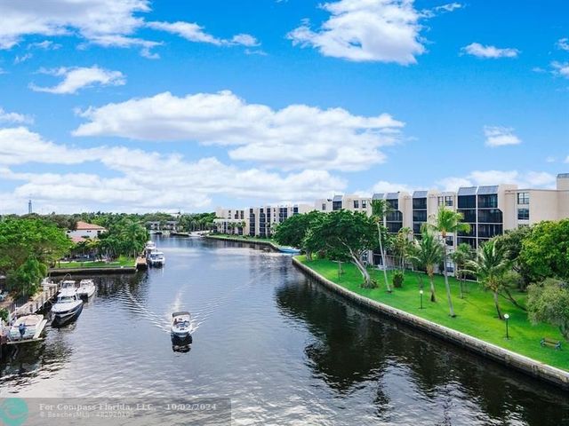 $399,999 | 9 Royal Palm Way, Unit 206 | Southeast Boca Raton