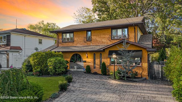 $2,199,999 | 3569 Richmond Road | Lighthouse Hill