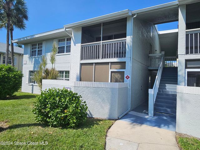 $179,900 | 969 Sonesta Avenue Northeast, Unit 102 | Port Malabar Country Club