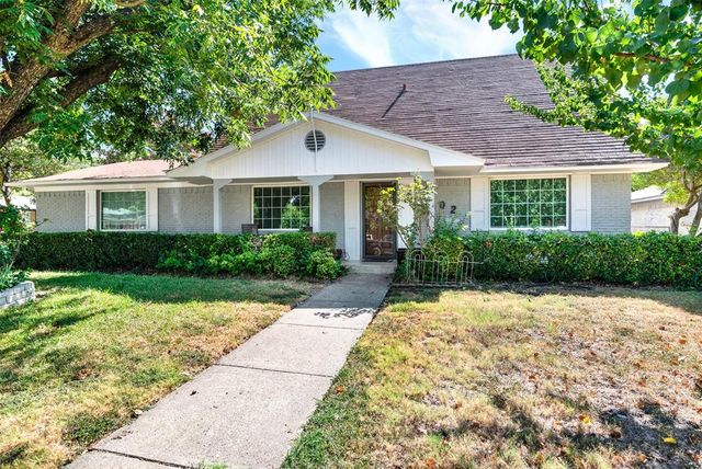 $349,900 | 3402 Urban Drive | Centerview