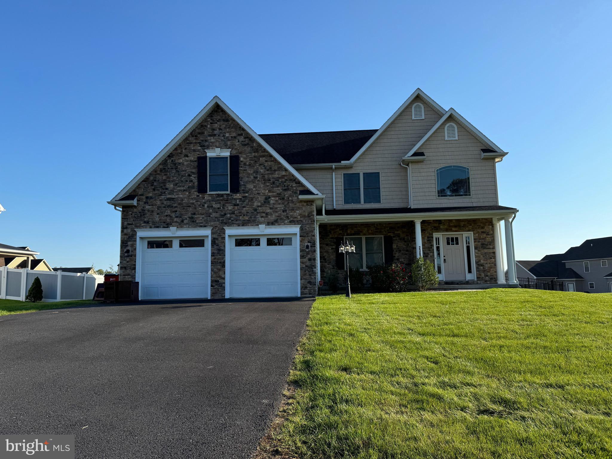 a house view with a outdoor space