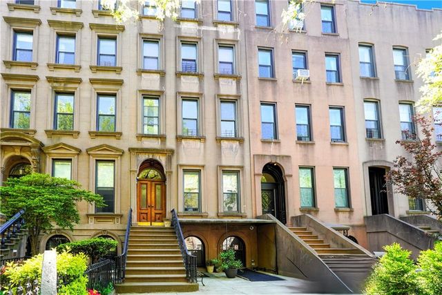 $5,750,000 | 64 1st Place | Carroll Gardens