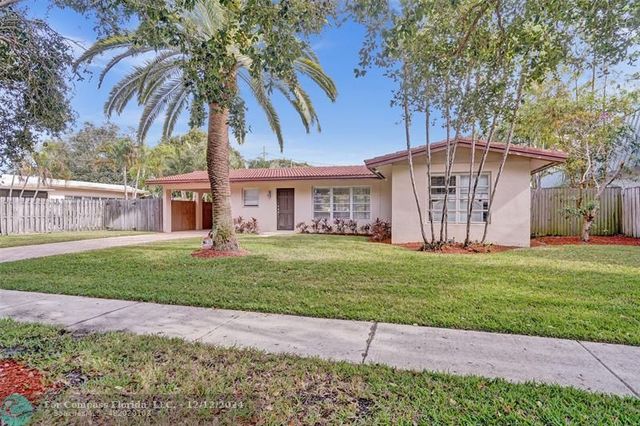 $649,000 | 4740 Northeast 21st Terrace | Coral Key Villas