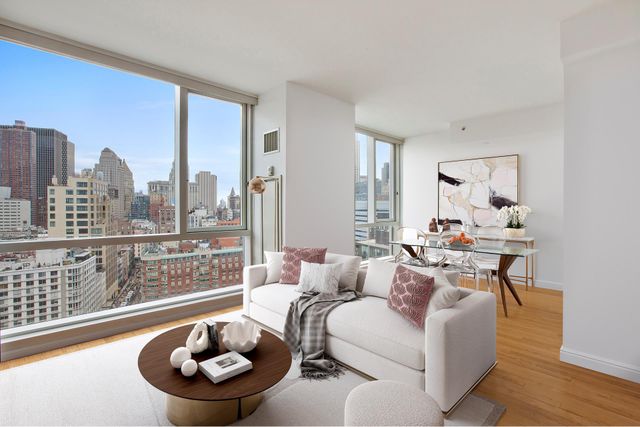 $1,900,000 | 200 Chambers Street, Unit 17E | TriBeCa