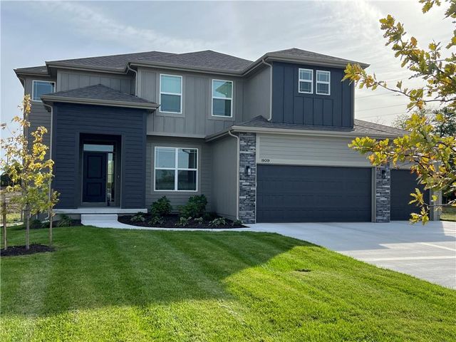 $551,500 | 19019 West 169th Street | Olathe