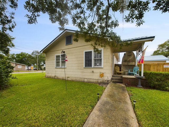 $289,900 | 218 Troy Street Northeast | Cinco Bayou