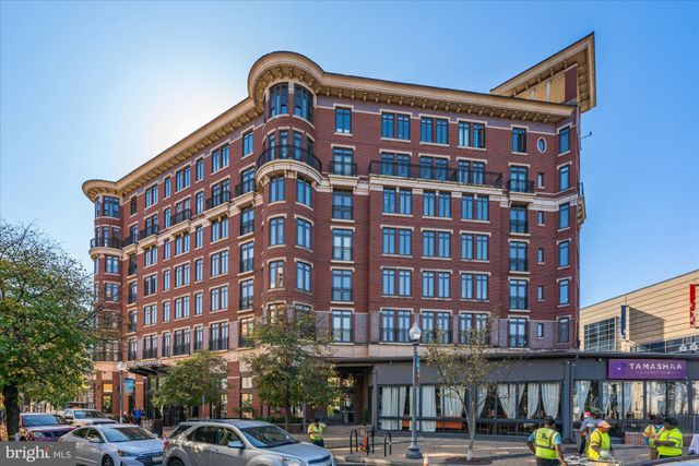 $575,000 | 1390 Kenyon Street Northwest, Unit 501 | Columbia Heights