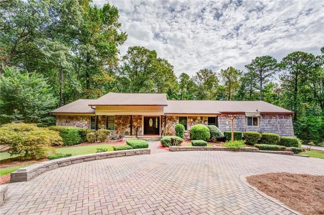 $500,000 | 3180 Peek Road