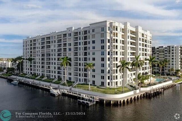 $689,900 | 2880 Northeast 14th Street Causeway, Unit 310 | Avalon Harbor