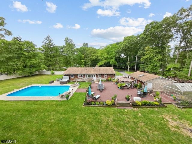 $699,000 | 201 Shongum Road | Parsippany