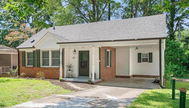 $1,350 | 811 Rountree Street Northeast | Wilson Center