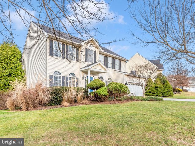 $750,000 | 908 Bridlewreath Way | Mount Airy