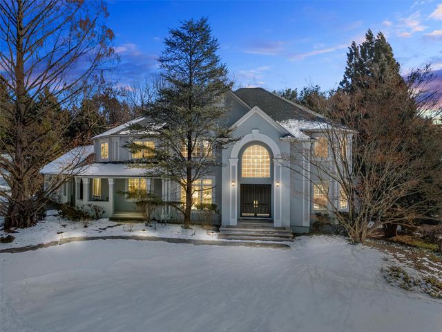 $1,990,000 | 14 Golden Road | Montebello