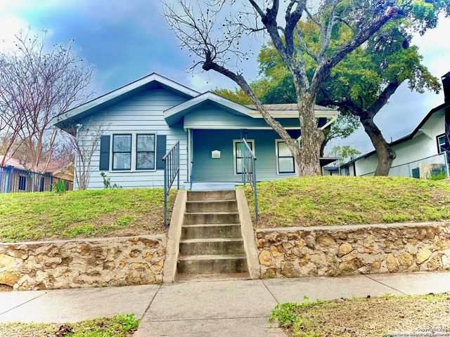 $239,500 | 1239 Kayton Avenue | Highland Park