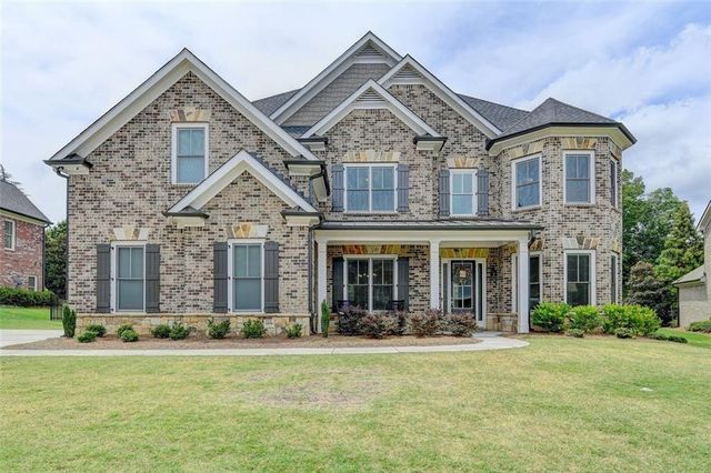 $1,000,000 | 1988 Skybrooke Court | Stonewater Creek