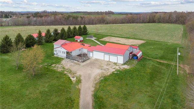 $300,000 | 5725 Lockvale Road | Banks Township - Indiana County