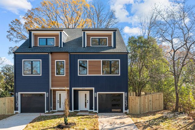 $689,900 | 137 South Smallwood Place | Center City