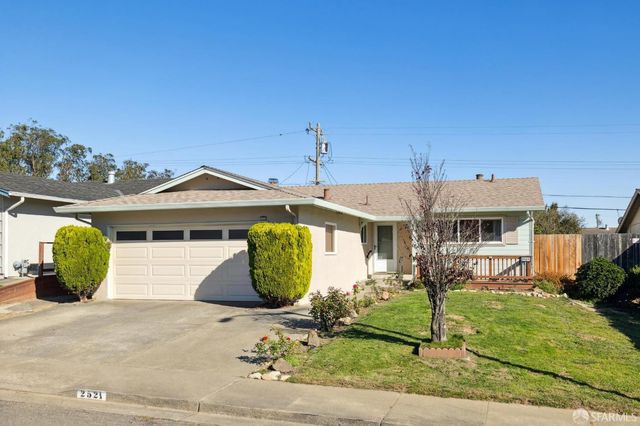 $1,158,000 | 2521 Sherwood Drive | San Bruno