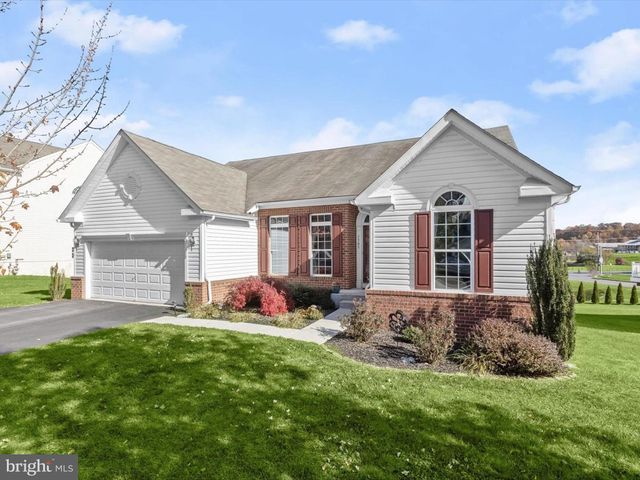 $575,000 | 3305 Brewster Court | Manchester