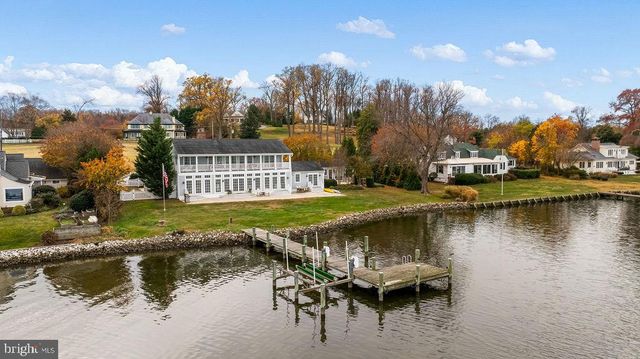 $4,650,000 | 1812 Skippers Row