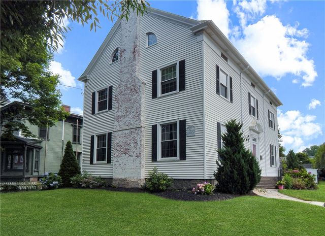 $950,000 | 30 Elm Street | Downtown Westerly