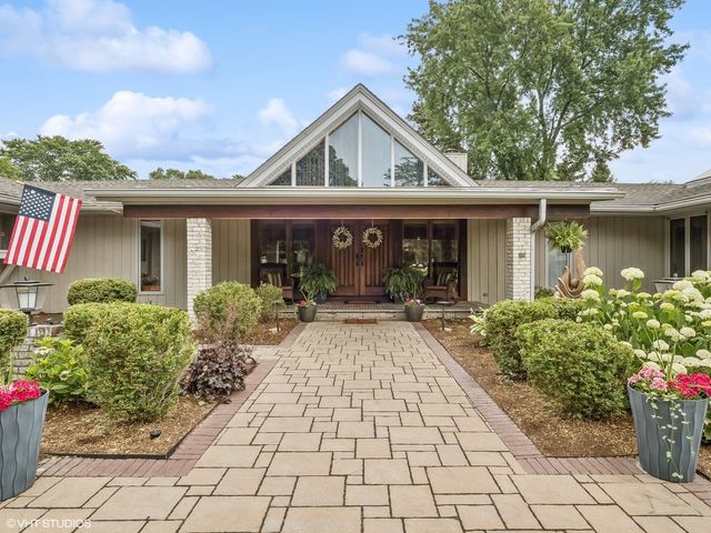 $1,499,000 | 925 South Burton Place | Arlington Heights