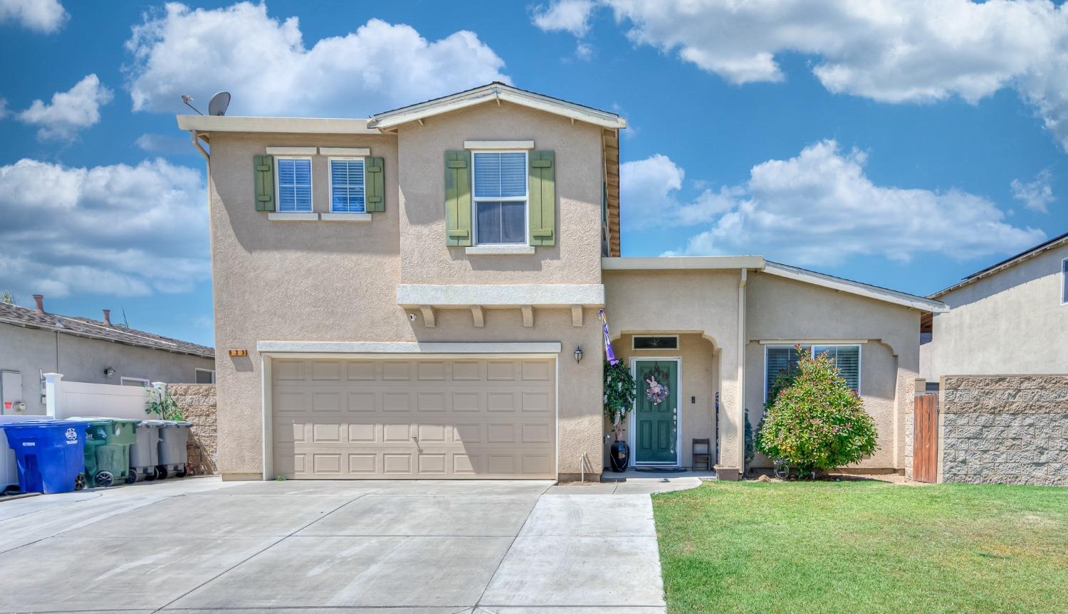 923 Buchanan, Parlier, CA 93648 | Compass