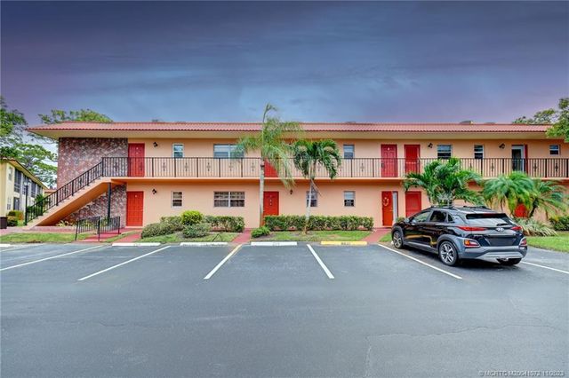 $99,999 | 1957 Southwest Palm City Road, Unit B | Poppleton West