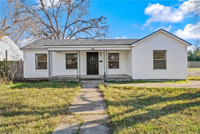 $225,000 | 1512 Live Oak Avenue | Brook Oaks