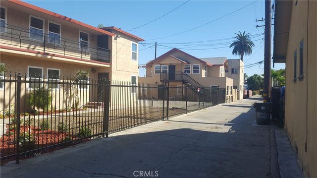 $3,300 | 522 East Rhea Street | Poly High