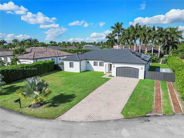 $1,350,000 | 13067 Southwest 190th Street | South Miami Heights