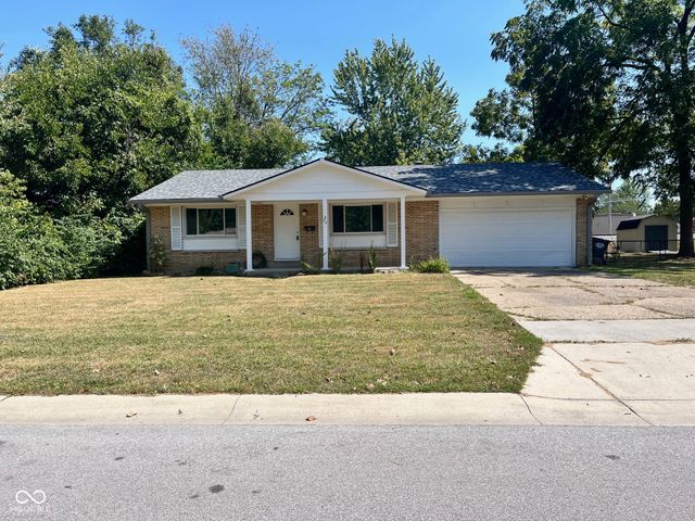 $1,950 | 629 East Fairview Drive | Greenwood