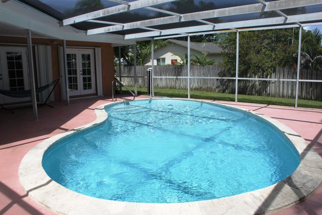 $3,750 | 25 West Palm Avenue | Florida Gardens