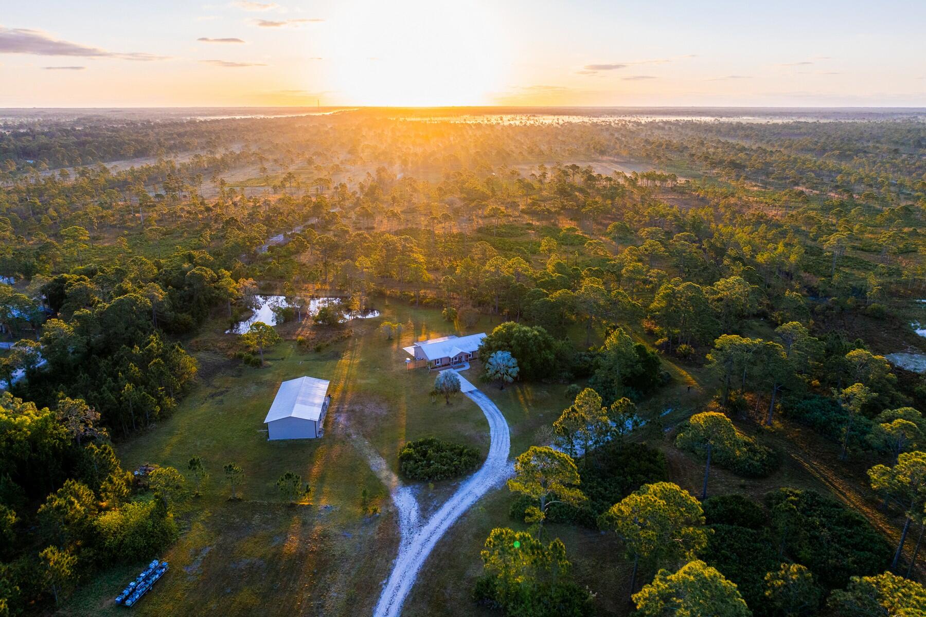 an aerial view of multiple house