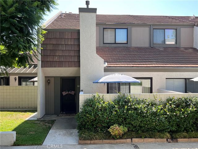 $850,000 | 586 West Huntington Drive, Unit E | Arcadia