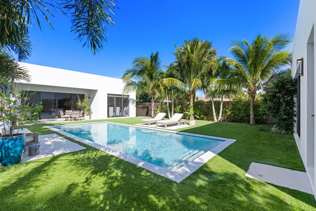 $2,990,000 | 230 Seville Road | South End