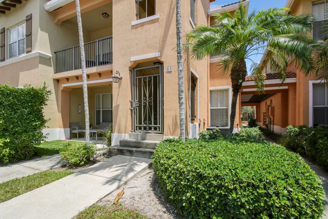 $2,100 | 3561 Forest Hill Boulevard, Unit 68 | Palm Springs Village