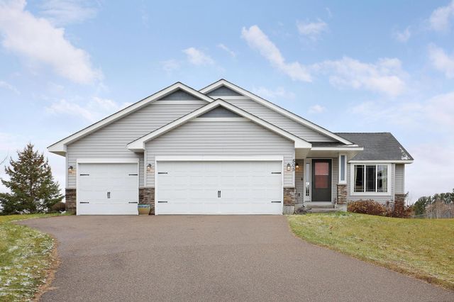 $359,900 | 505 9th Avenue Court Northeast | Isanti