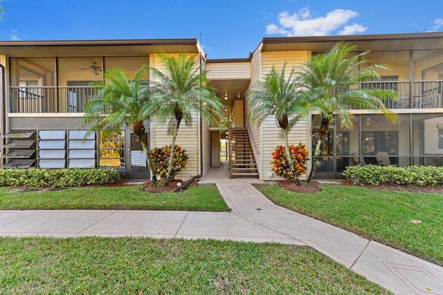 $150,000 | 15500 Lakes Of Delray Boulevard, Unit 207 | Kings Point