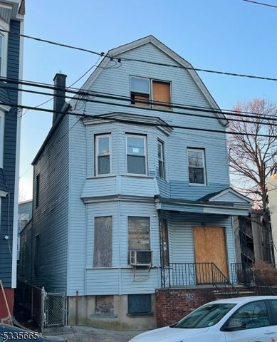 $300,000 | 377 Littleton Avenue | West Side Newark