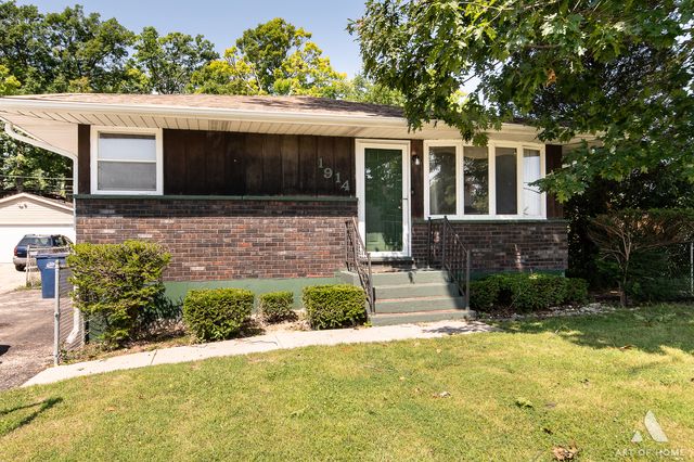 $264,800 | 1914 Dickey Avenue | Argonne Heights