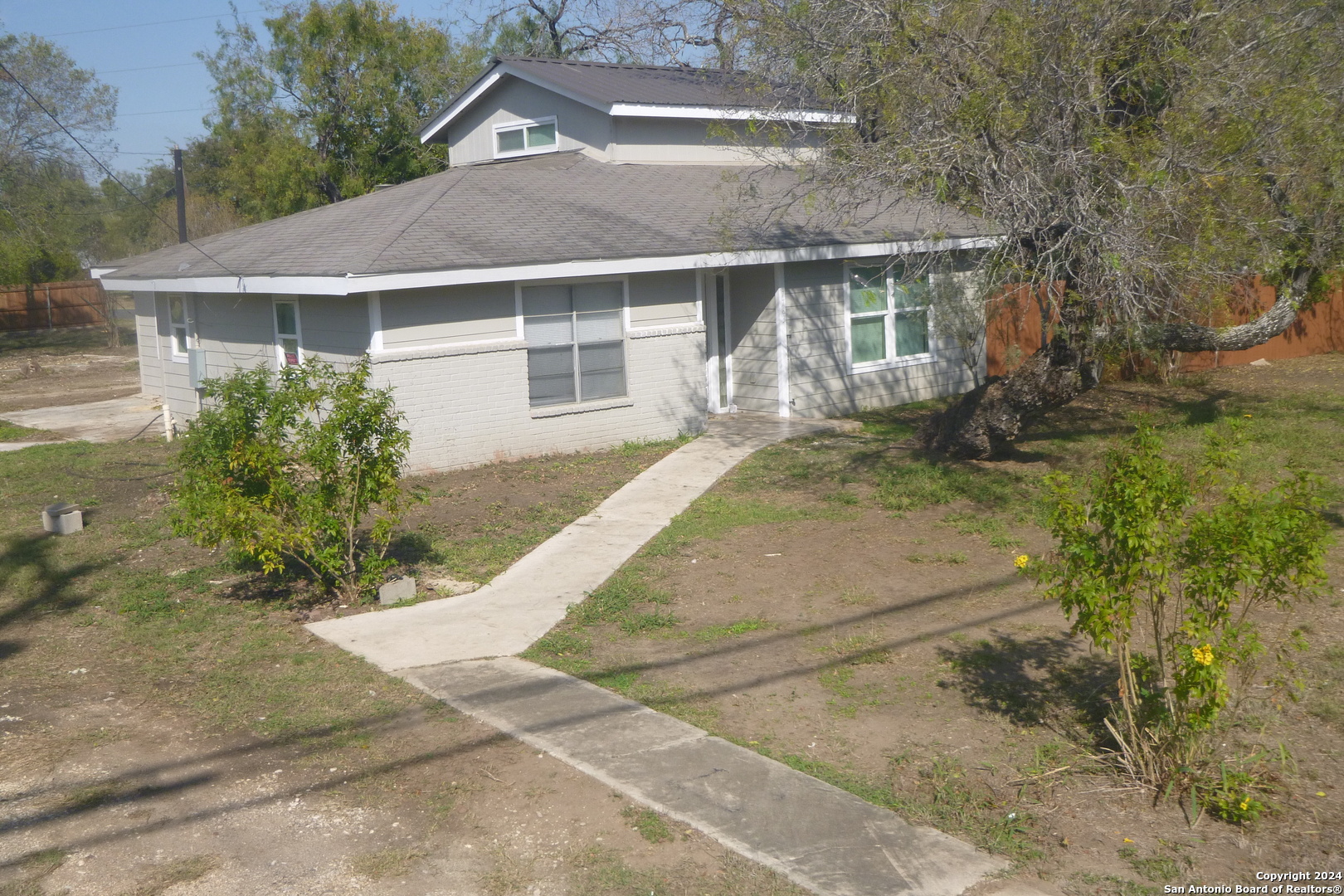 front view of house with a yard