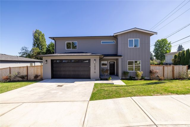 $999,950 | 12040 1st Place Southwest | Salmon Creek