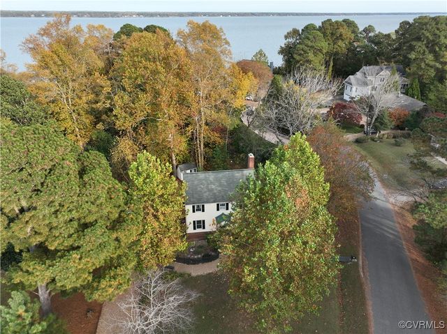 $539,900 | 137 Riverview Plantation Drive