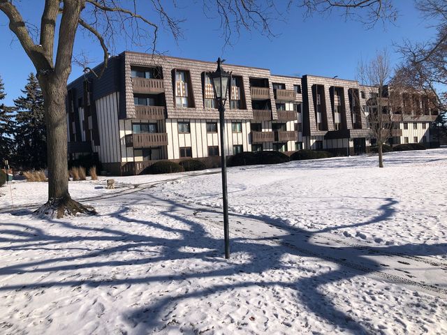 $1,795 | 13000 West Heiden Circle, Unit 3204 | Whispering Lake