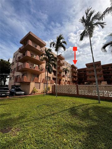 $270,000 | 1630 West 46th Street, Unit 503B | Hialeah