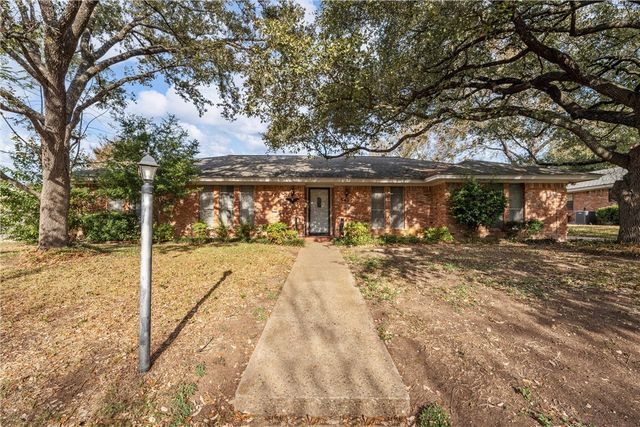 $350,000 | 3419 Oakridge Lane | Cedar Ridge