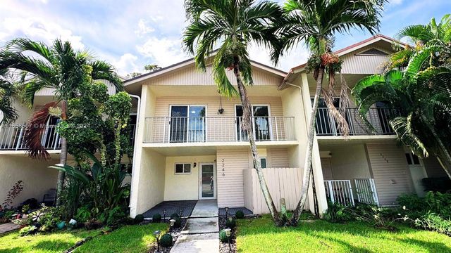 $3,200 | 2246 Nova Village Drive | Davie